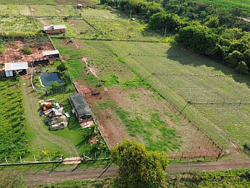 Ch�cara � Venda em Assis | 2.000m� � �gua da Pinga