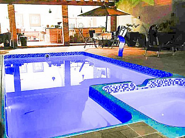 Ch�cara � Venda Assis | Piscina Aquecida 990m�