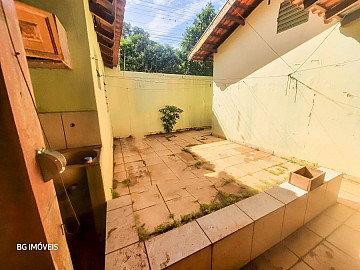 Vila Santa Cec�lia: 300m� com Alto Potencial de Moderniza��o